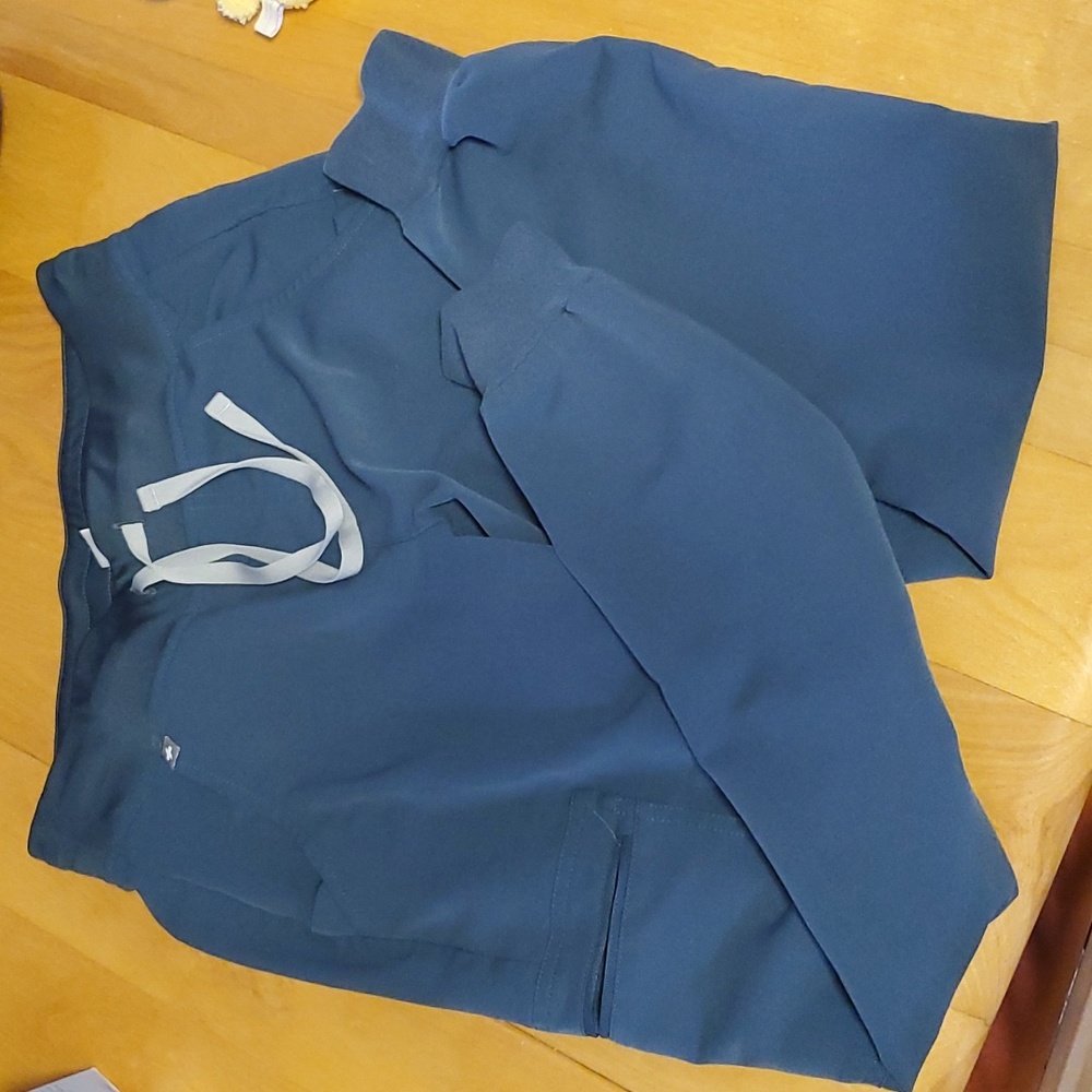 COPY - Figs zamora jogger XS